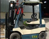 丰田2.5吨电动叉车