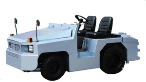 大吨位电动牵引车---QD20T-25T  四支点 80V 进口全交流控制--新款型